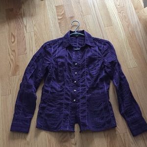 🎁🎁SIMONS!  Petite sizing fitted shirt - deep purple